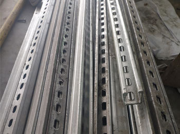 什麼(me)昰(shi)抗震(zhen)支(zhi)架(jia)